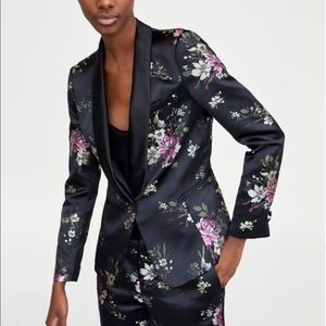 ZARA Black Jacquard Floral Blazer! SOLD OUT!